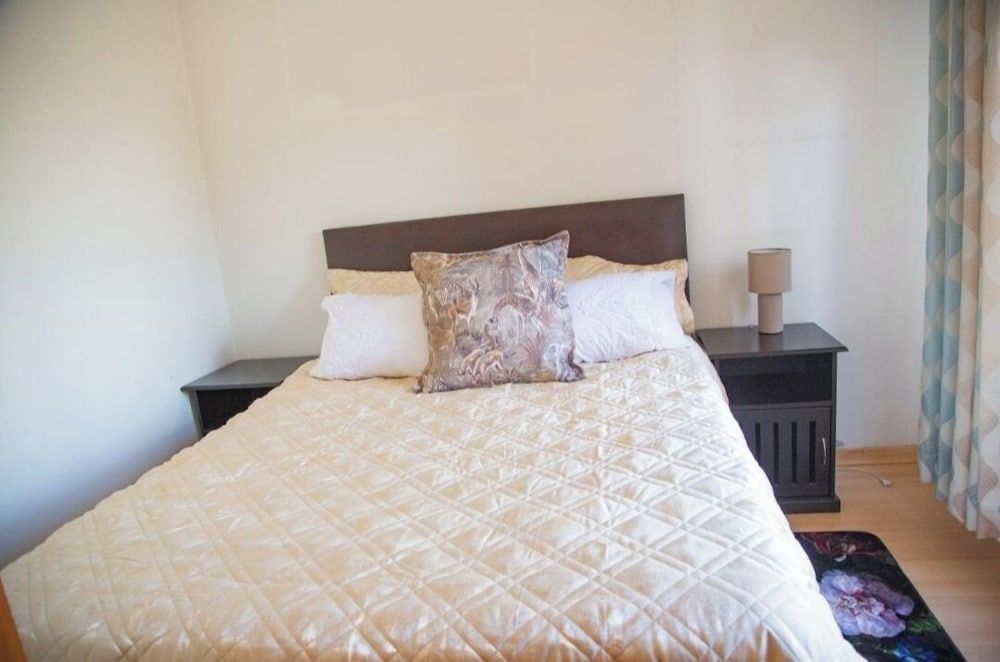 Sojourners Rest House House, Pool View 10