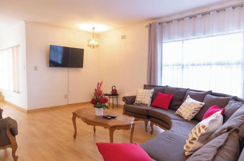 Sojourners Rest House House, Pool View 27