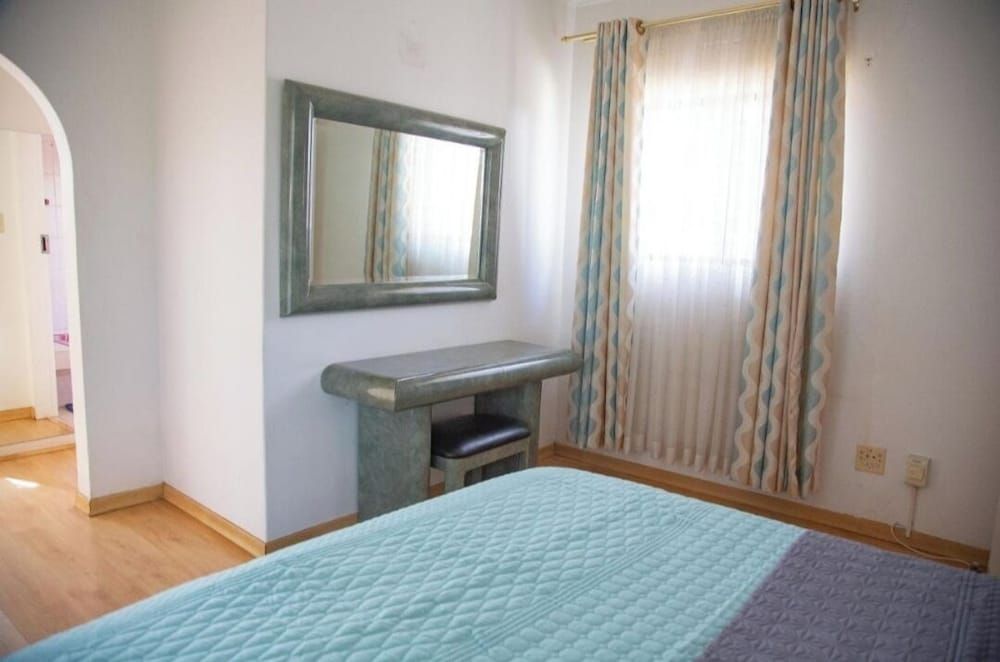 Sojourners Rest House House, Pool View 4