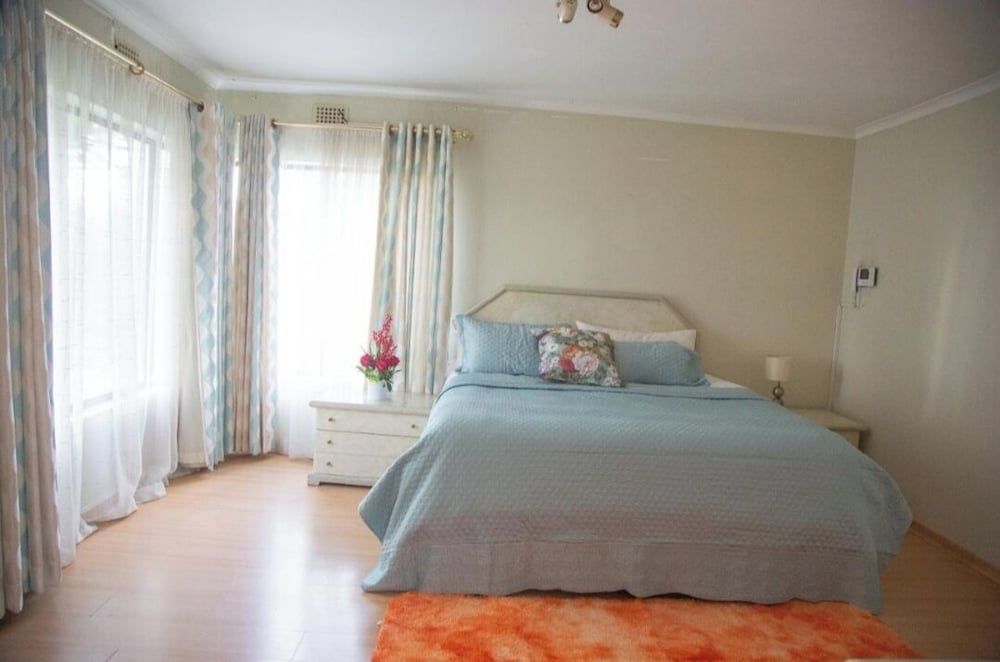 Sojourners Rest House House, Pool View 17