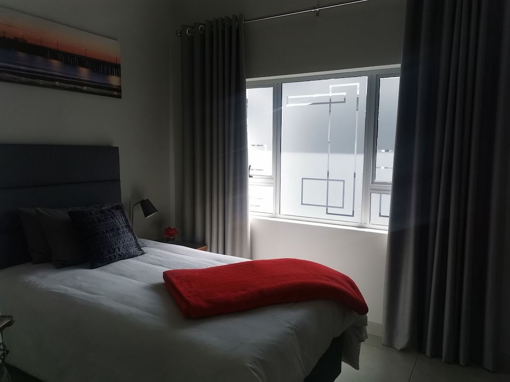 Utopia Guest House Family Double Room, Patio, Garden View 7