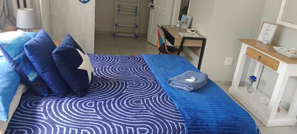 Utopia Guest House Comfort Double Room, Patio, Garden View 8