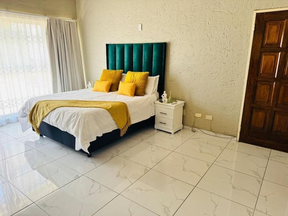 Villa Picasso - 3 Bed Villa