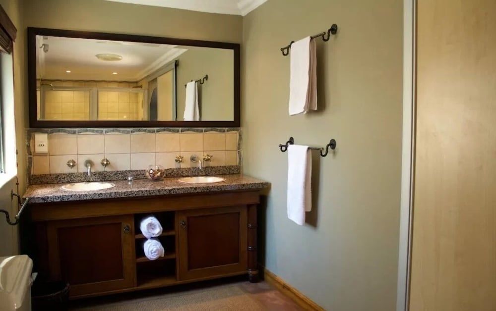 Sable Ranch Thaba Khaya Deluxe Single Room, Patio, Garden View 5