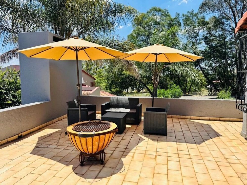 Villa Picasso - 2 Bed Villa House, 2 Bedrooms, Accessible, Balcony 43