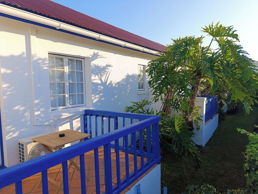Guinea Fowl Lodge Comfort Double Room, Balcony, Bay View 10
