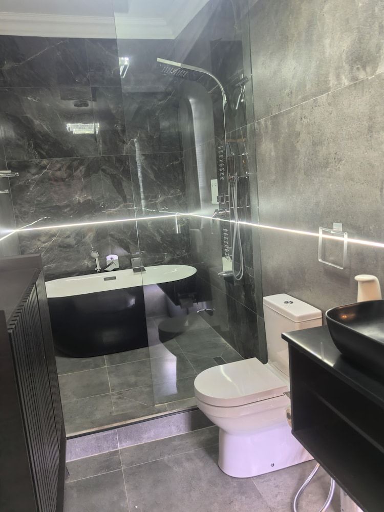 Bryanston Palms Accommodation Family Room, 1 Bedroom, Courtyard View 16