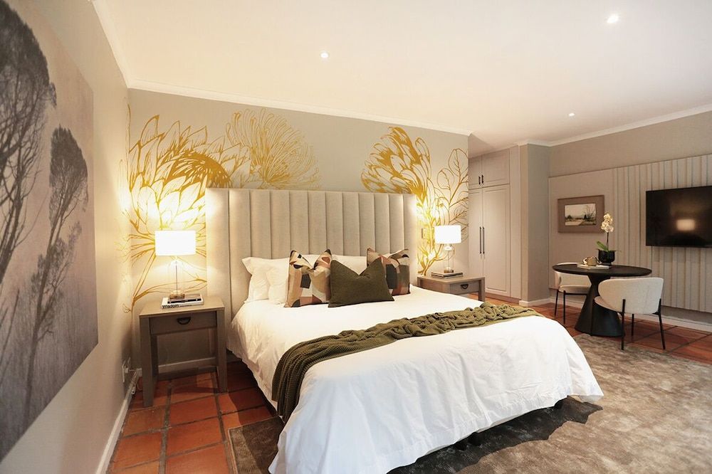 Luxury Suite, Garden View