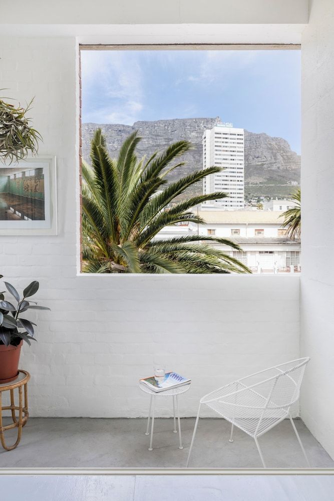 Superior Apartment, 1 King Bed, Balcony, Mountain View