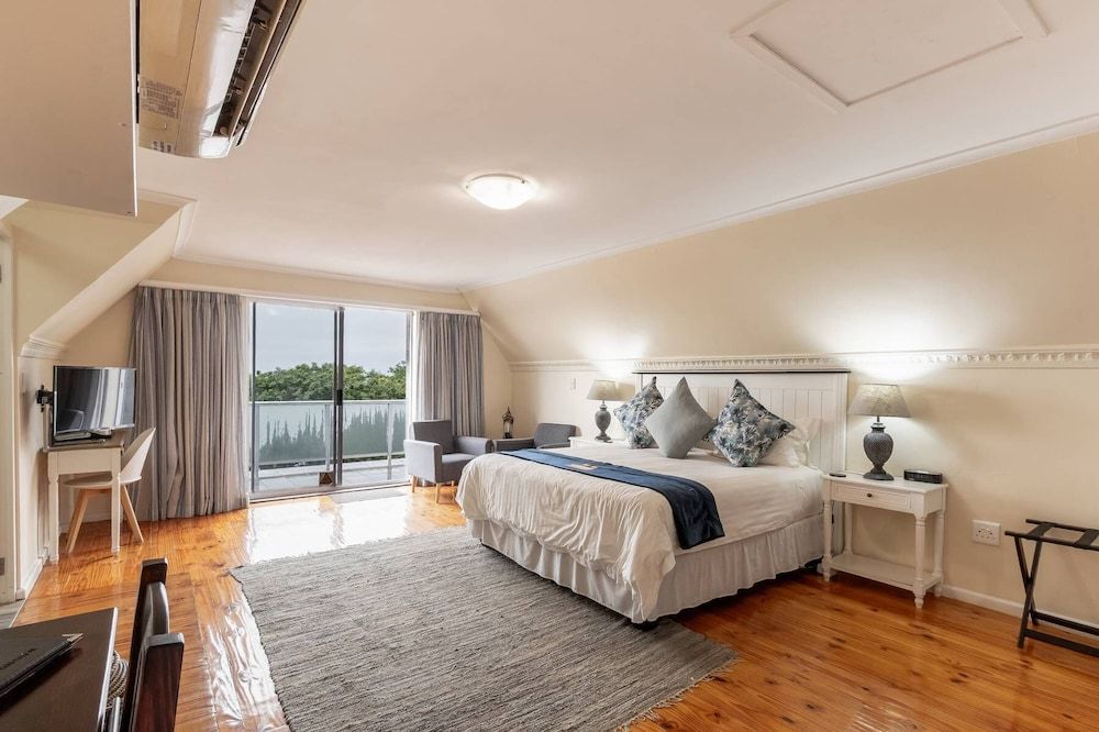 Olivers Bed and Breakfast Family Room, Balcony, Sea View 3