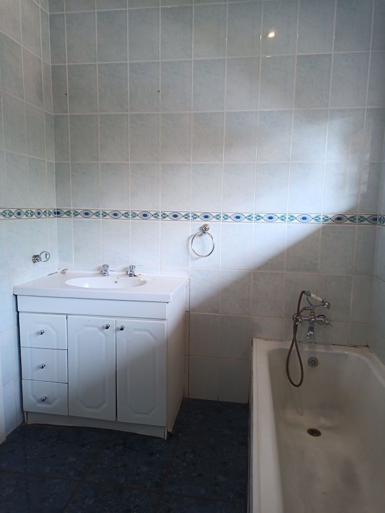 JM TOURS & SAFARIS GUESTHOUSE Comfort Double Room, Garden View 45