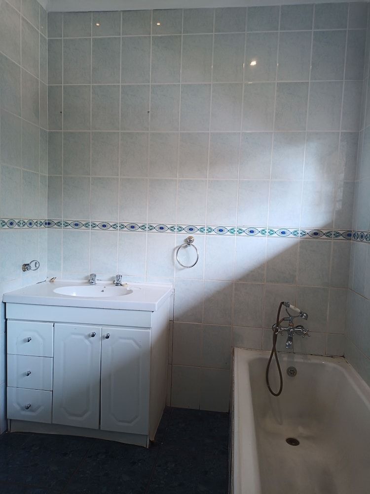 JM TOURS & SAFARIS GUESTHOUSE Comfort Double Room, Garden View 42