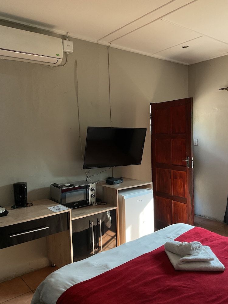 Bothabelo Bed and Breakfast Basic Double Room, Garden View 3