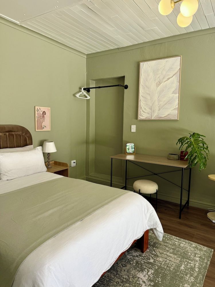 Superior Studio Suite, Garden View