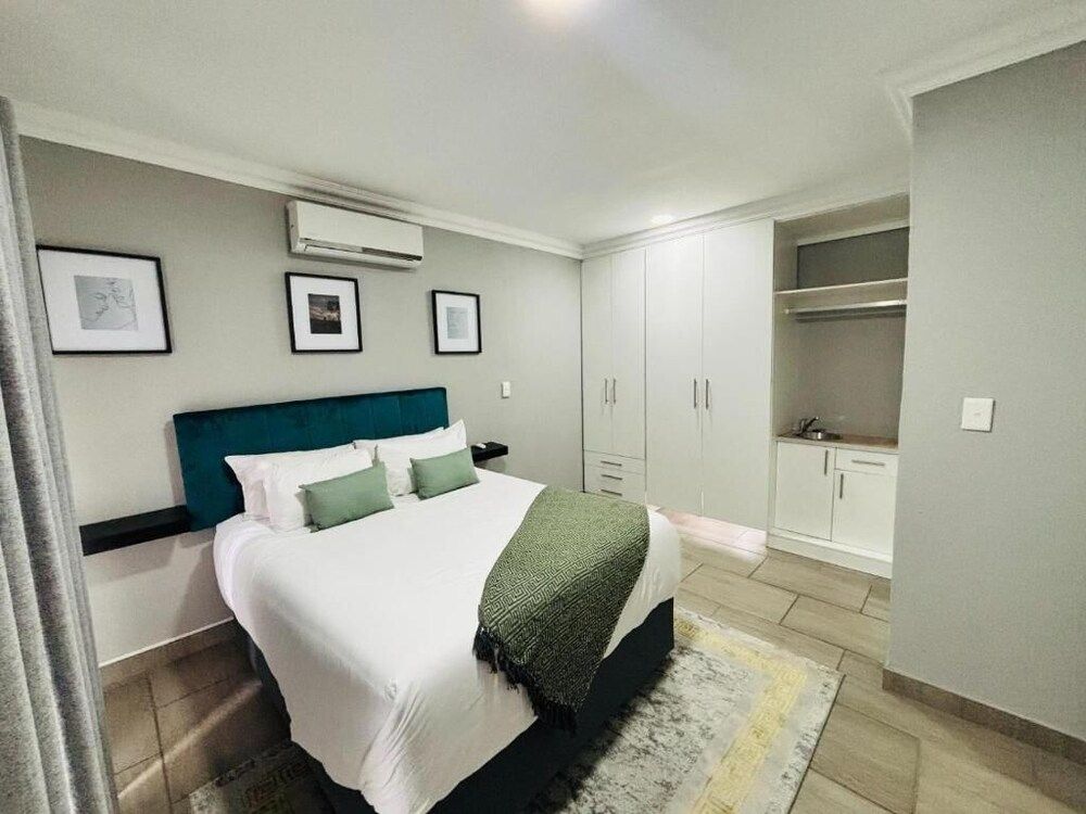 Premier Room