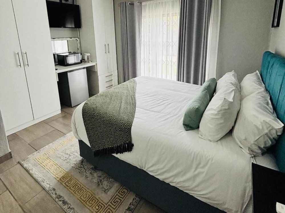 Premier Room
