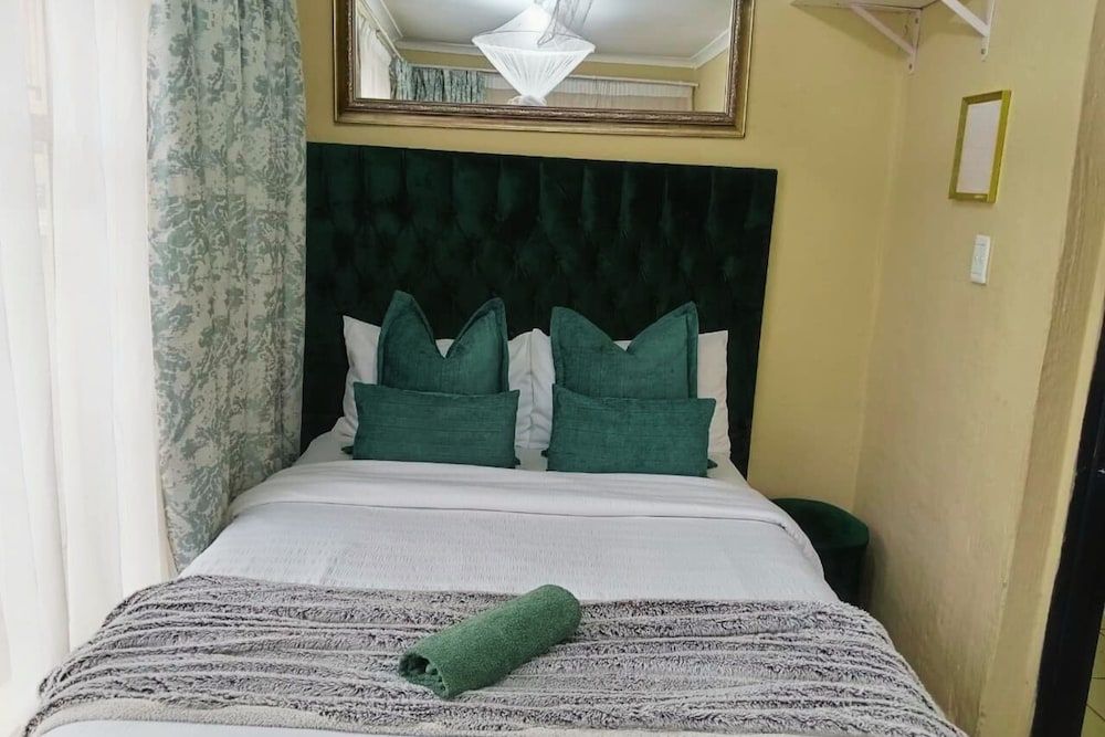 Basic Double Room, Non Smoking, Housekeeping