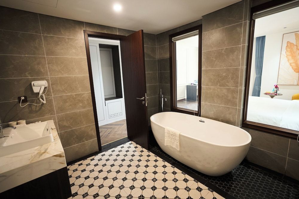 Belliss Hotel And Spa Executive Double Room, Balcony, Lake View 9