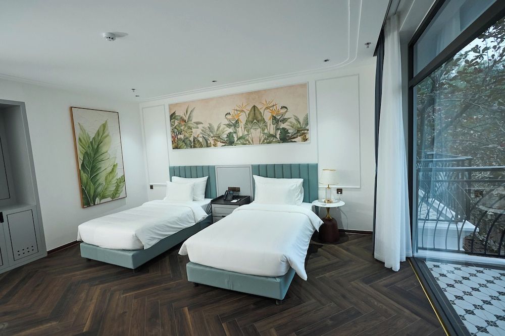 Belliss Hotel And Spa Deluxe Double or Twin Room, Balcony, Garden View 4