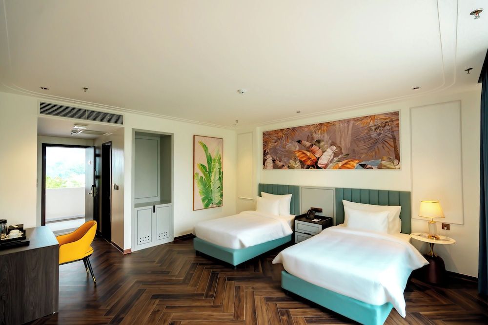 Belliss Hotel And Spa Deluxe Double or Twin Room, Balcony, Garden View 9