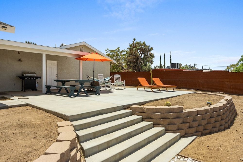 Bonanza In The Desert - Pool, Hot Tub, Grill 3 Bedroom Home by RedAwning House, 3 Bedrooms 16