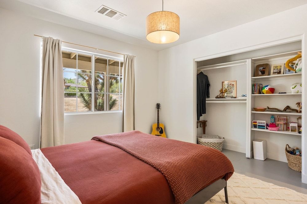 Bonanza In The Desert - Pool, Hot Tub, Grill 3 Bedroom Home by RedAwning House, 3 Bedrooms 6