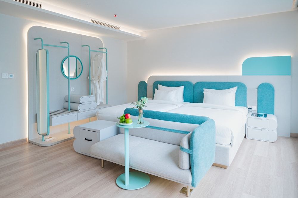 Premium Twin City View + Free Minibar