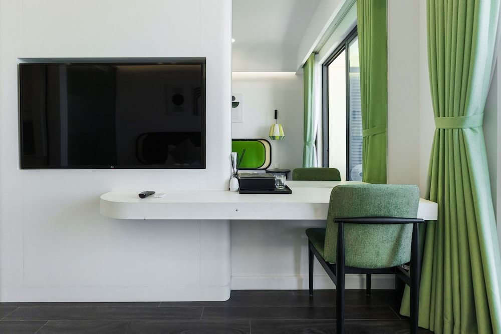 Mira Home Apartment Hillside Phu Quoc Deluxe Double Room, Balcony, Sea View 18