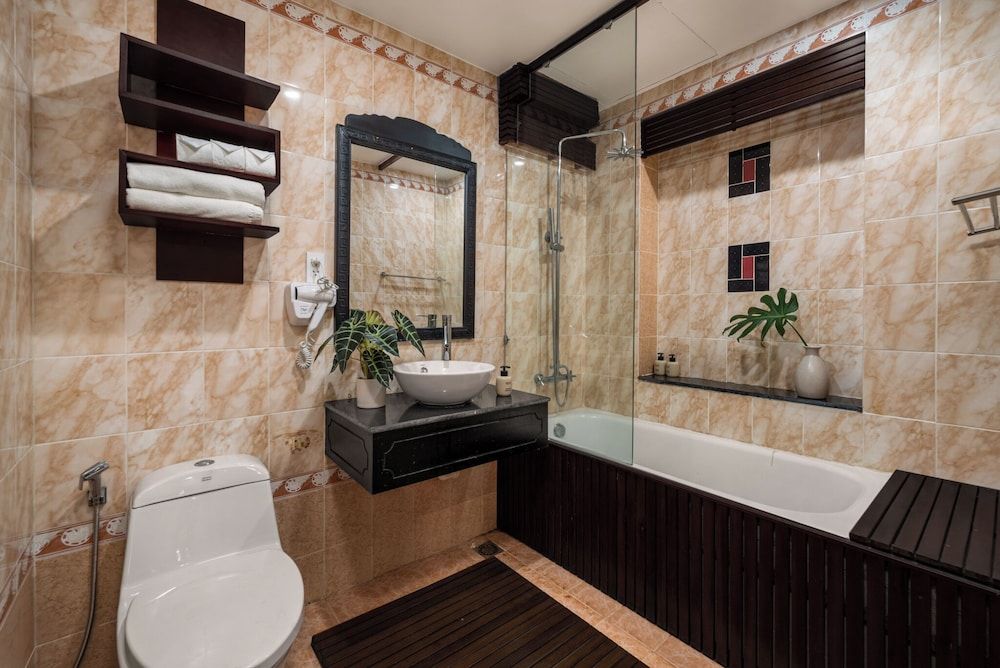 Old Town Hotel Family Room 4