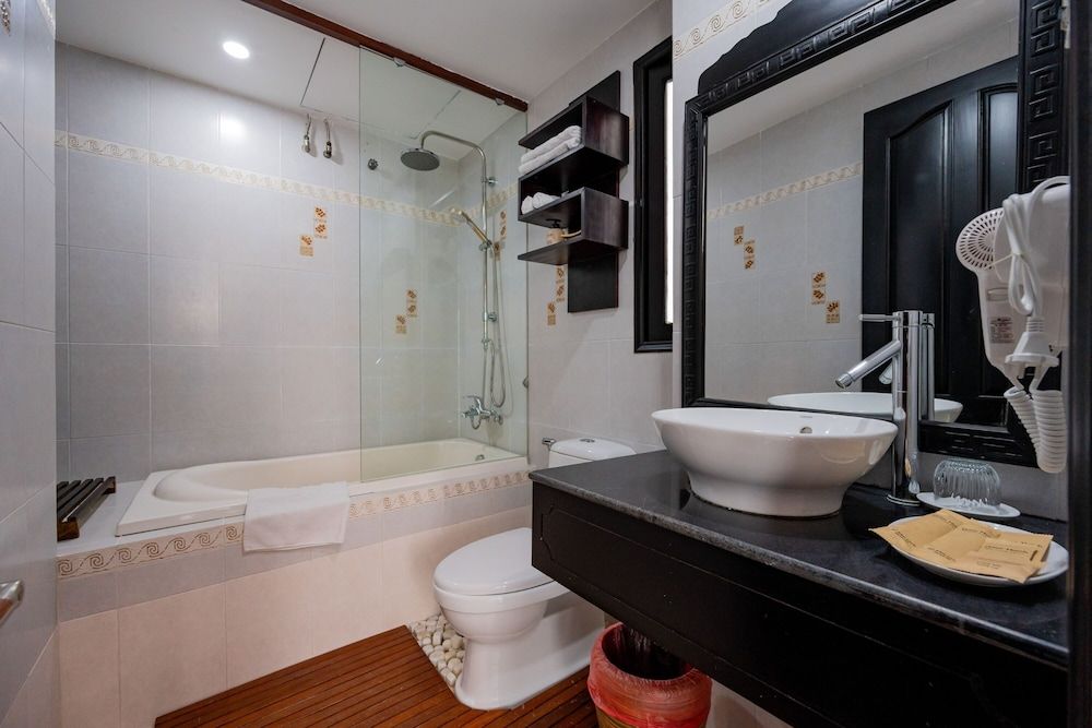 Old Town Hotel Deluxe Twin Room, Balcony 5