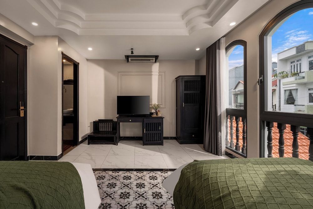 Old Town Hotel Deluxe Twin Room, Balcony 2