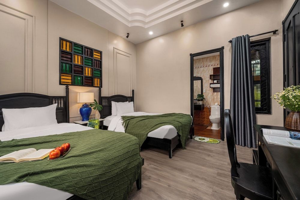 Old Town Hotel Family Room 3