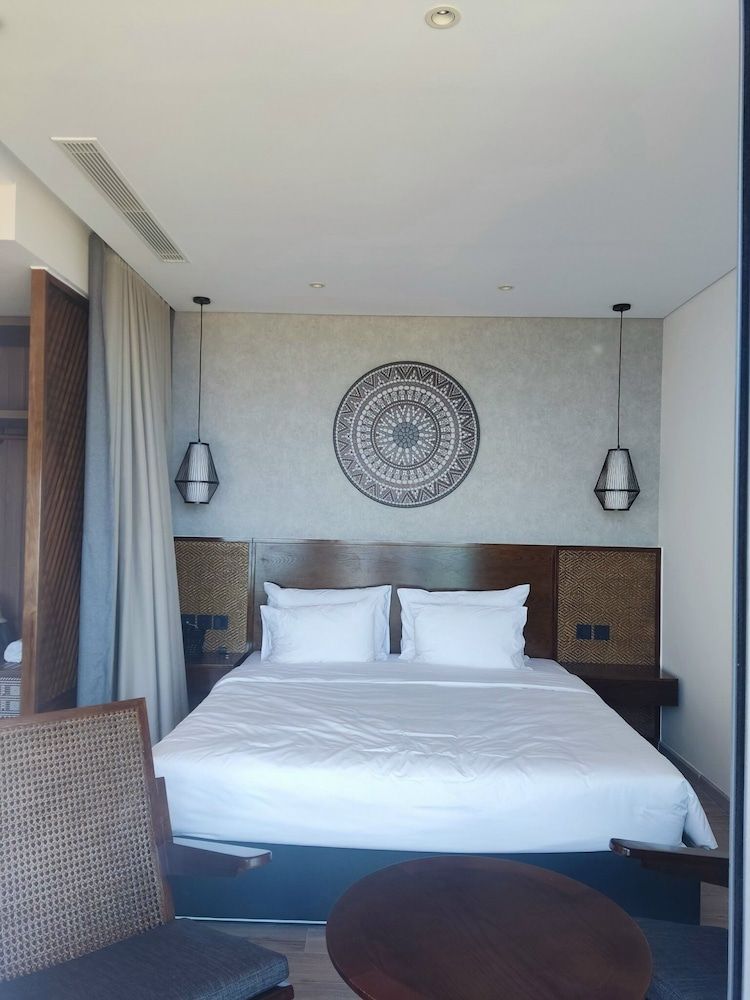 Thu - Apec Mandala Phú Yên Deluxe Double Room, Balcony, Sea View 4