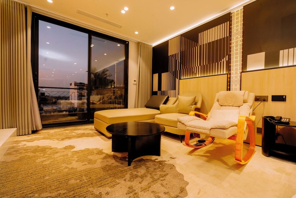 X-Digital Hotel Premium Suite, 1 King Bed, Non Smoking, Balcony 23