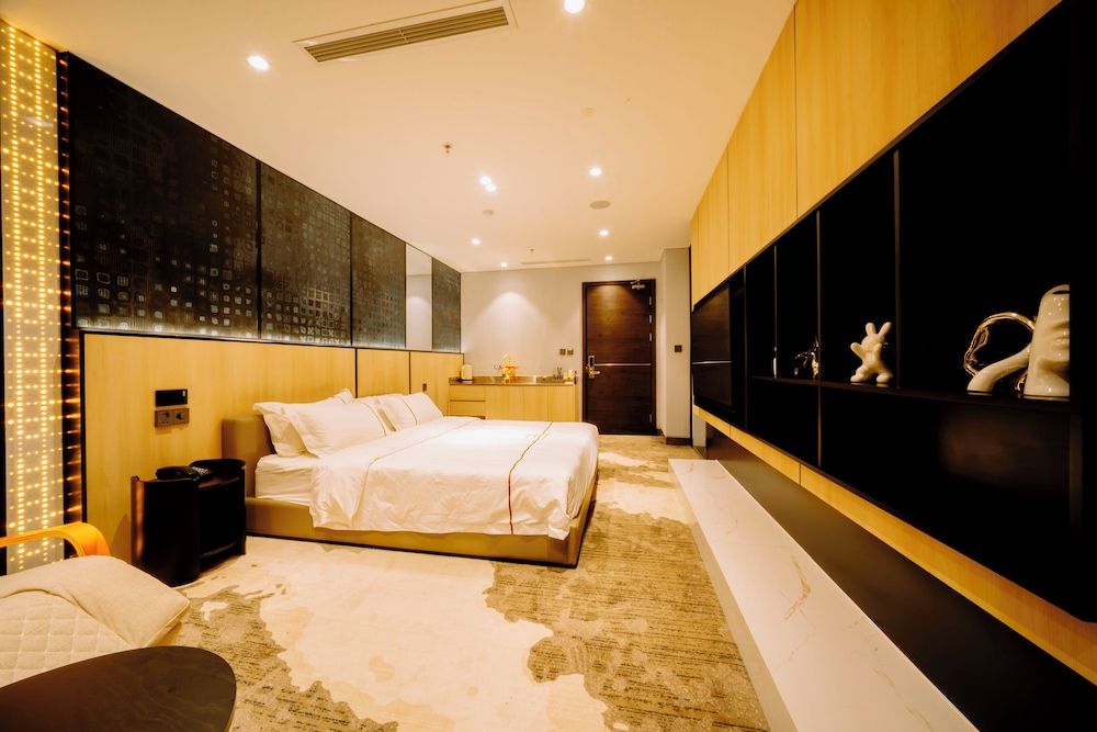 X-Digital Hotel Premium Suite, 1 King Bed, Non Smoking, Balcony 24