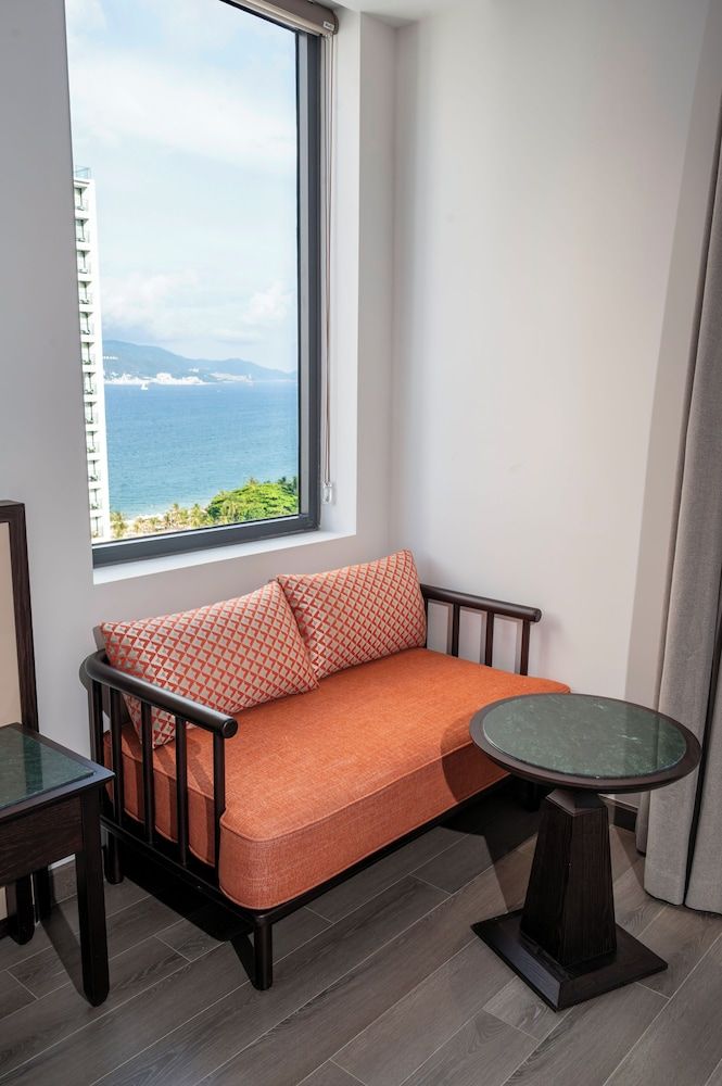 Premier Double Room, City View