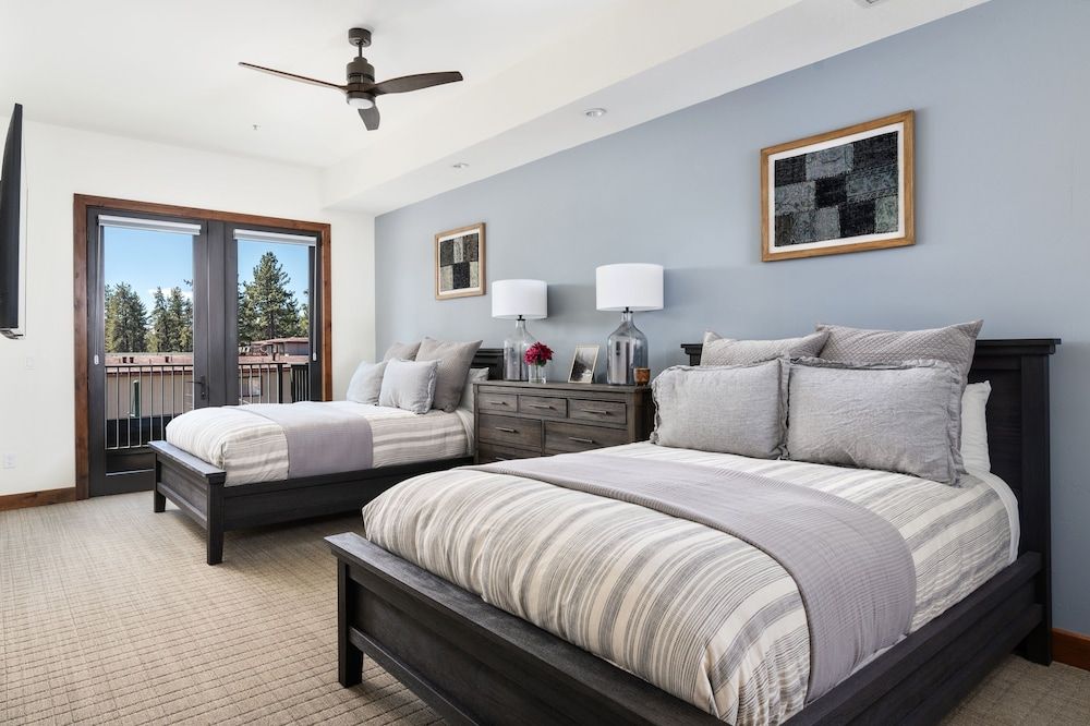 Luxury 4bdr Residence Steps From Heavenly Village 4 Bedroom Condo Condo, 4 Bedrooms 6