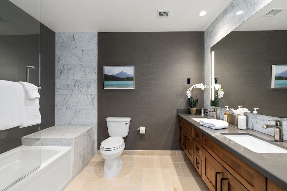 Luxury 4bdr Residence Steps From Heavenly Village 4 Bedroom Condo Condo, 4 Bedrooms 17