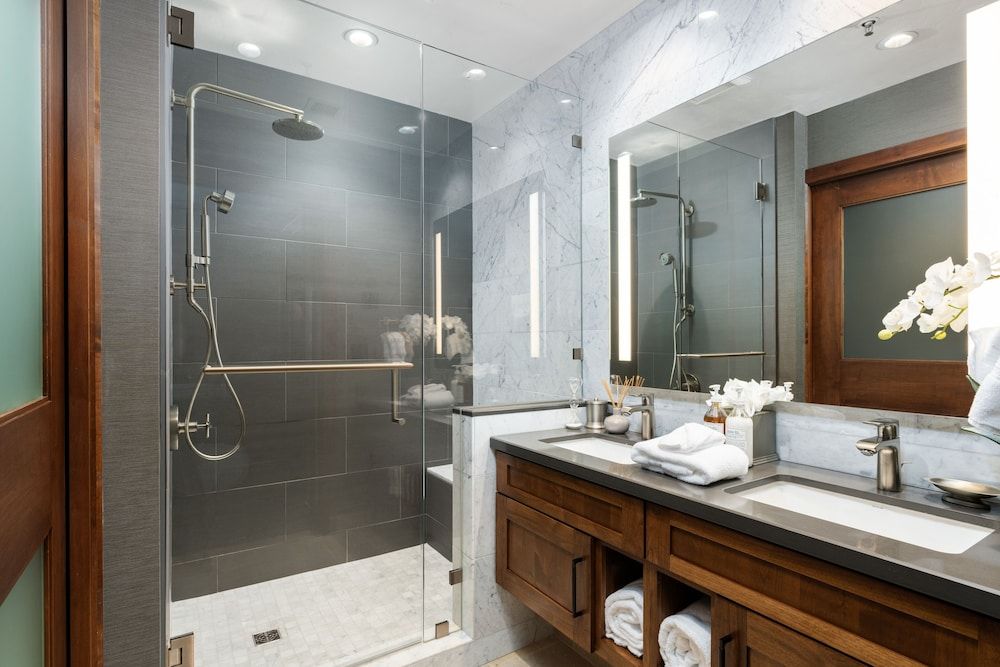 Luxury 4bdr Residence Steps From Heavenly Village 4 Bedroom Condo Condo, 4 Bedrooms 15