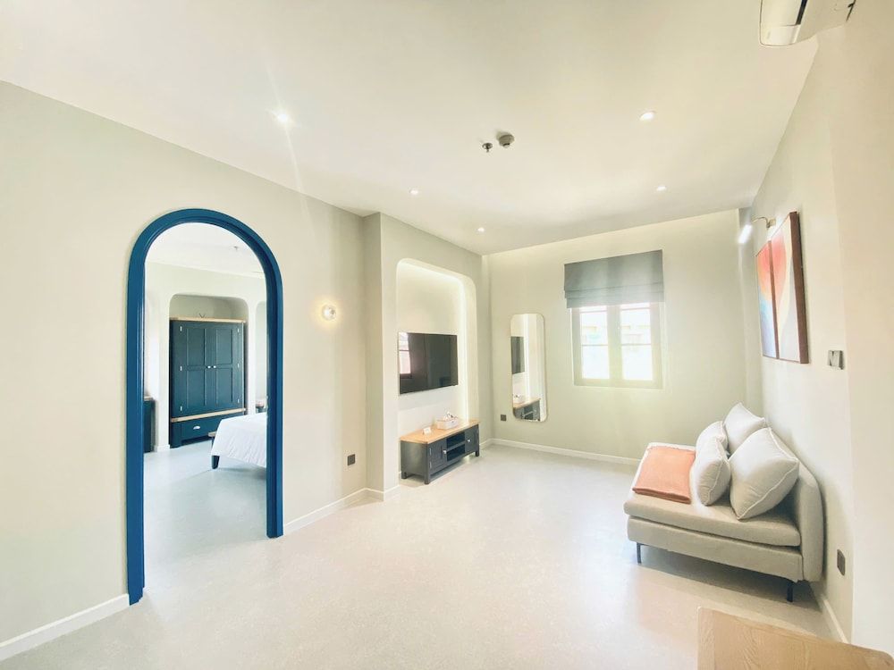 Tramonto Boutique Hotel Luxury Suite, Balcony, City View 9