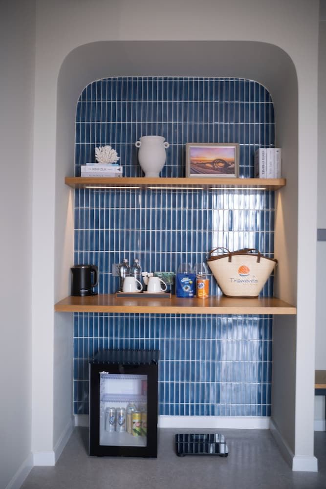 Tramonto Boutique Hotel Deluxe Double or Twin Room, Balcony, City View 8