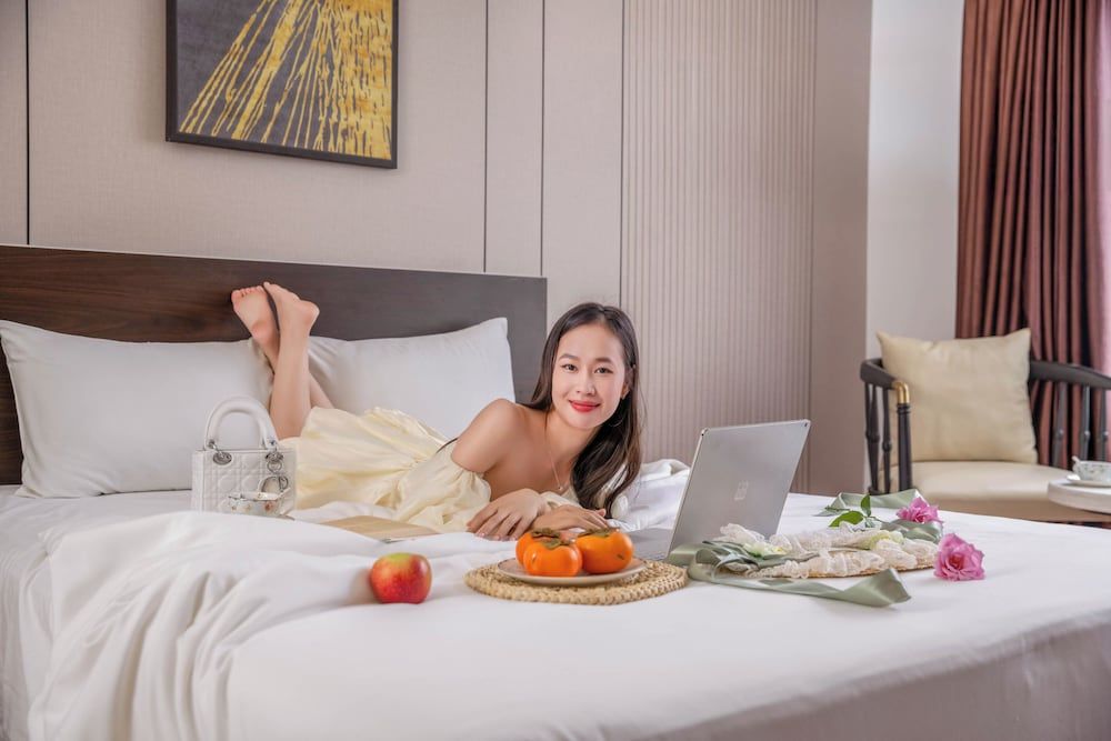 Haya Hotel Da Nang Deluxe Double Room 4