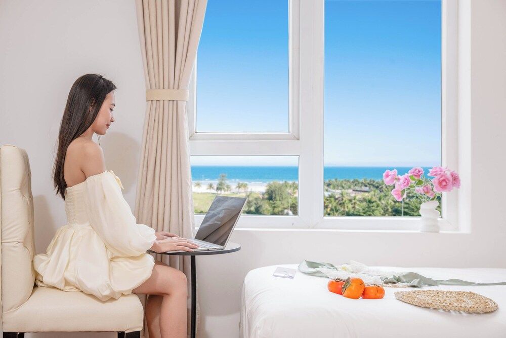 Haya Hotel Da Nang Superior Triple Room 3