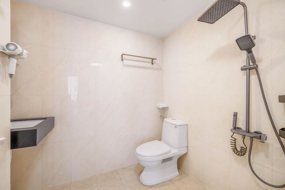 Haya Hotel Da Nang Deluxe Double Room 14