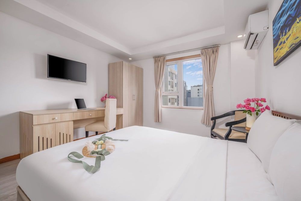 Haya Hotel Da Nang Superior Double Room 2