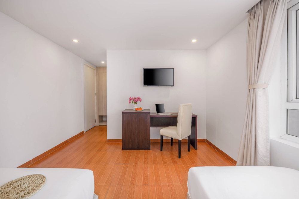 Haya Hotel Da Nang Superior Triple Room 4