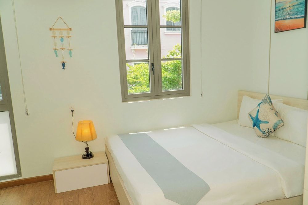 Sunrise Khem Beach Hotel Deluxe Double Room, City View 3