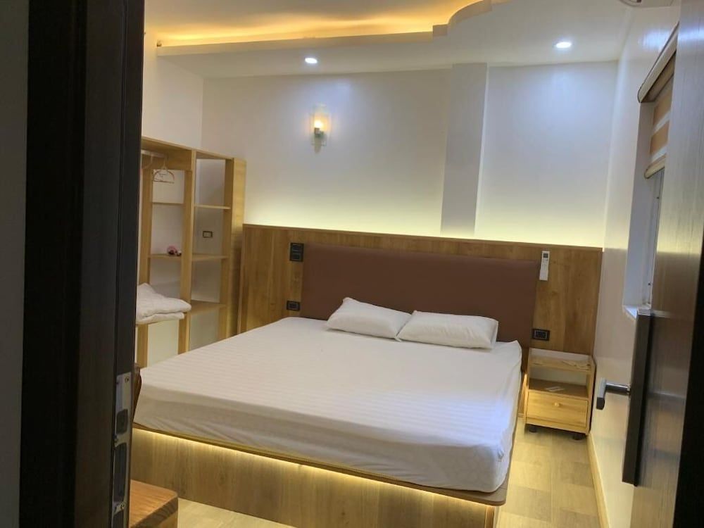 Thành Nam Hotel Standard King 4