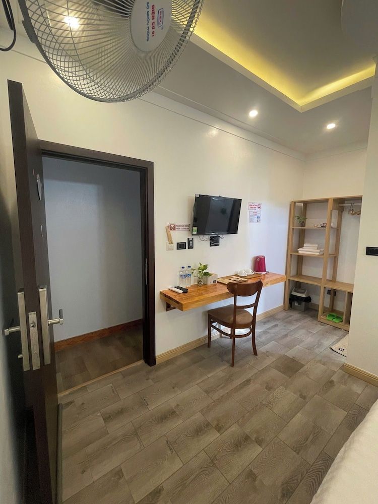 Thành Nam Hotel Standard Queen 6