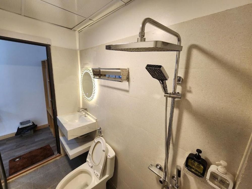 Thành Nam Hotel Standard Queen 8